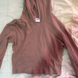 Aritzia women’s cut off sweatshirt/top. Size medium.